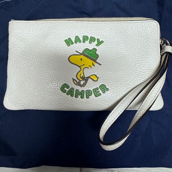 Coach happy camper Woodstock wristlet - Picture 1 of 3